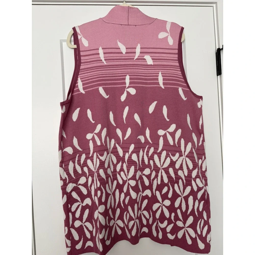 Investments  XL Pink Floral Vest Open Front BohemianSleeveless Cardigan New